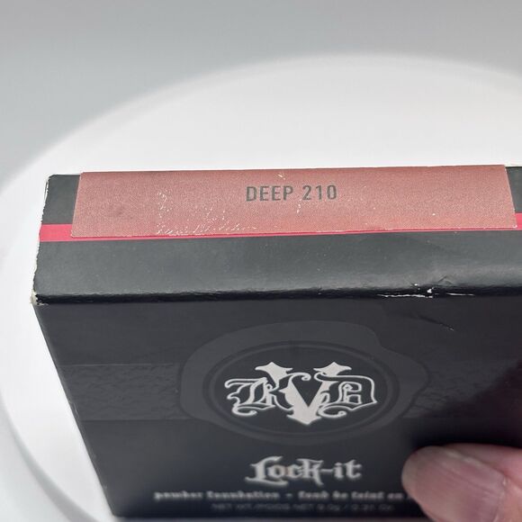 KVD KAT VON D Beauty Lock-It Powder Foundation 0.31oz Deep 210 Discontinued - Picture 3 of 5